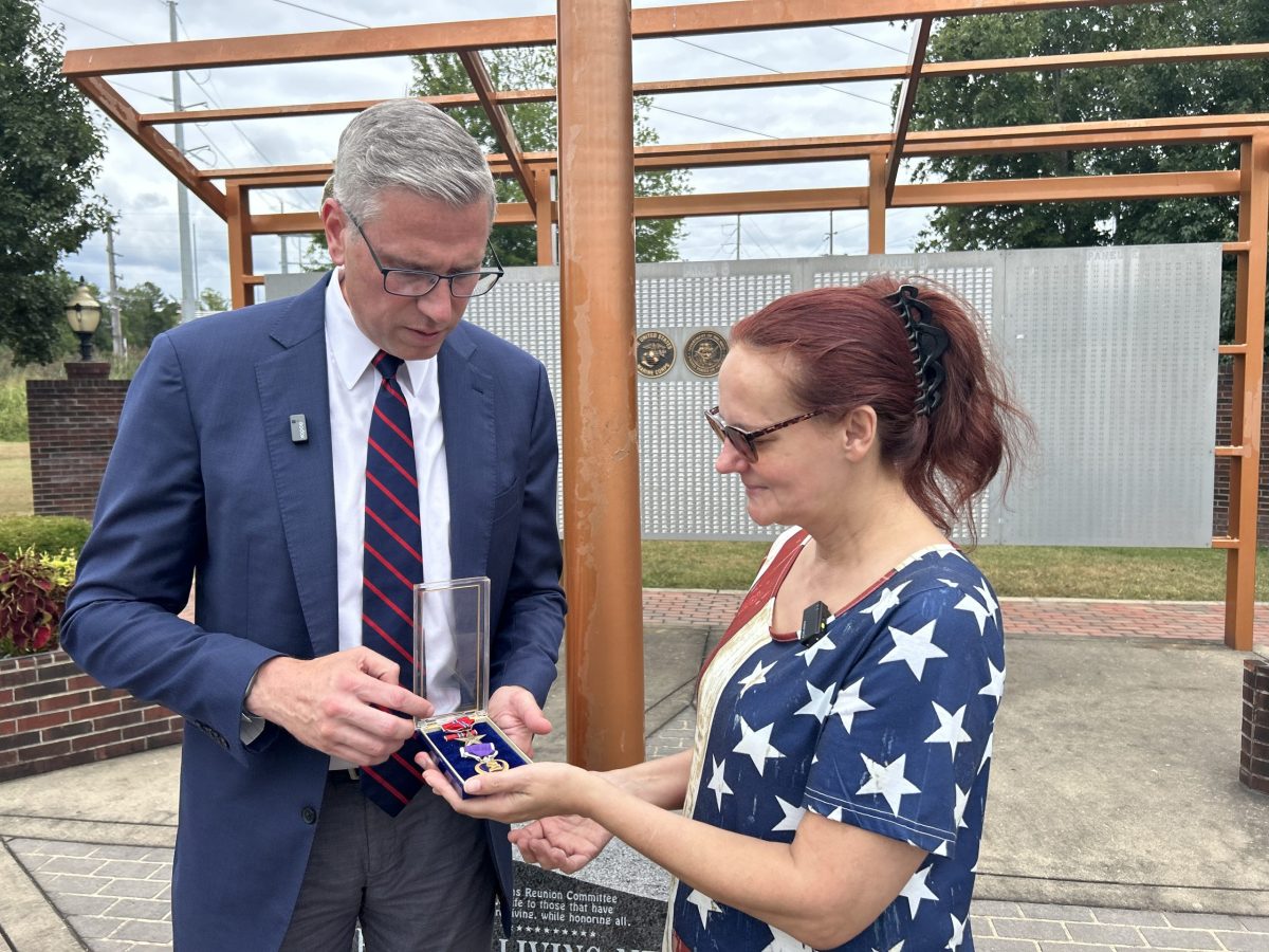 August 21, 2025 – Illinois State Treasurer Michael Frerichs Returns WWII Purple Heart, Bronze Star to Late Chicago Soldier’s Family in Downstate Marion