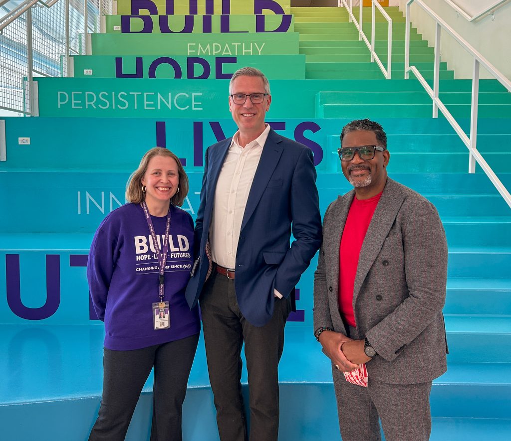 Treasurer Frerichs meets with the leaders of BUILD Chicago, a youth development non-profit.